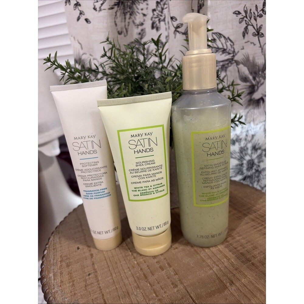 Mary Kay Satin Hands White Tea And Citrus 3 Pc. Pampering Set- Full Size